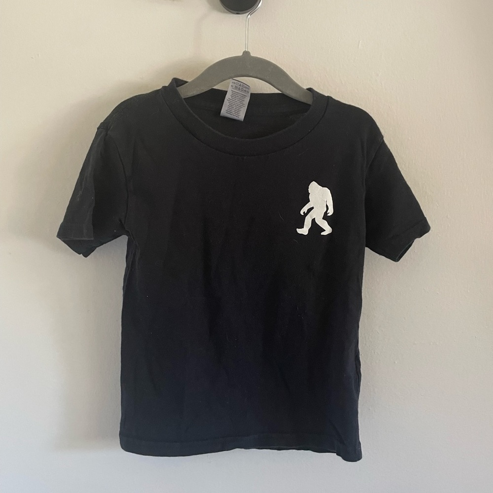 Unbranded Sasquatch t-shirt